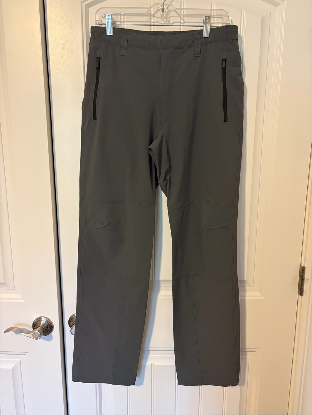 Adidas branMen's Tech Stretch Pants - Gray. NWT size 34